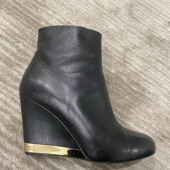 Chanel black booties - Picture 3 of 8